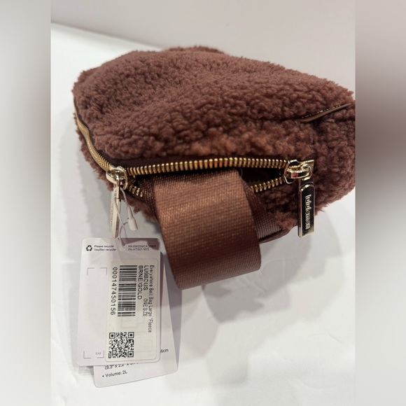 Lululemon Everywhere Belt Bag Fleece Large 2L ONE SIZE Brown Gold FUZZY NWT - Picture 9 of 9